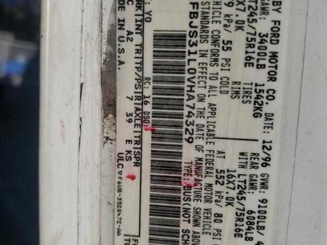 Ford Econoline E350 Super Duty Image 4