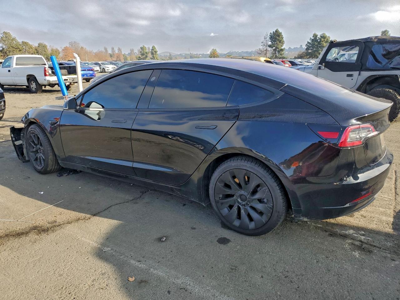 Tesla Model 3 Image 5