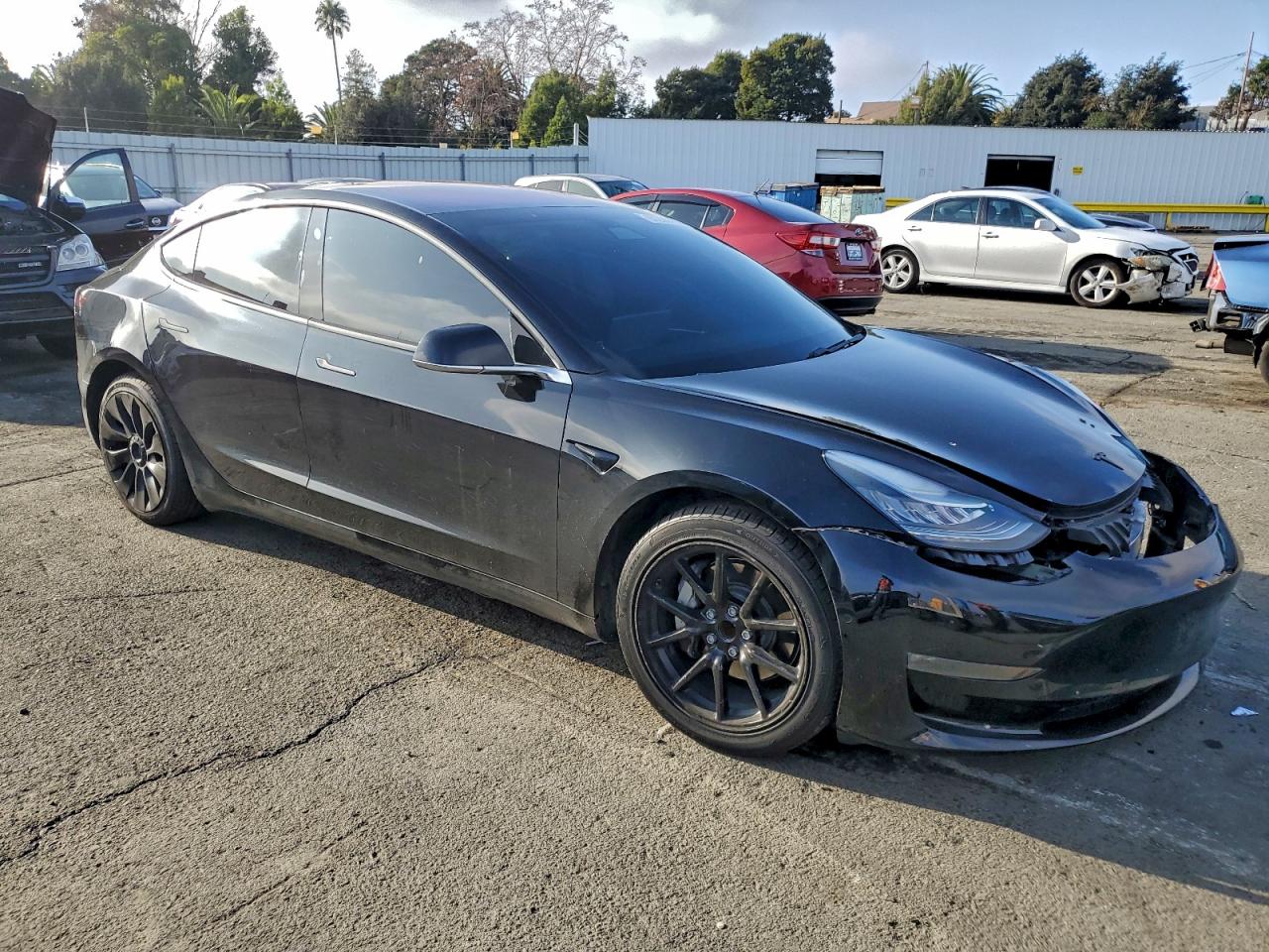 Tesla Model 3 Image 3
