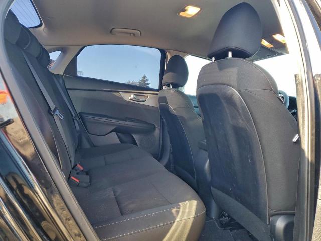 Kia Forte Fe Image 5