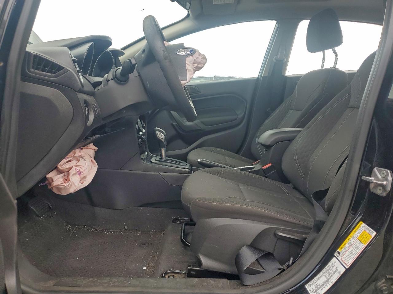 Ford Fiesta Se Image 8