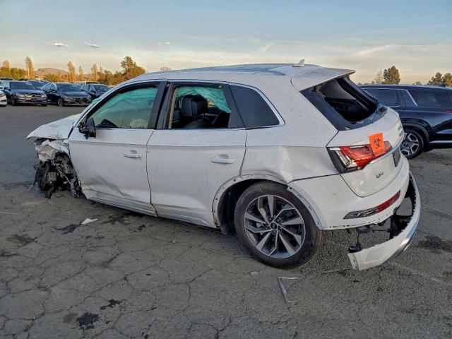 Audi Q5 Premium Plus 45 Image 6