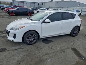 Salvage Mazda 3